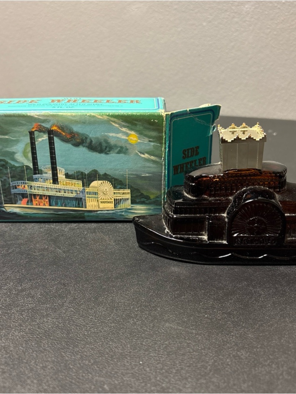 Vintage Avon Side Wheeler Bottle Decanter Wild Country After Shave Full With Box